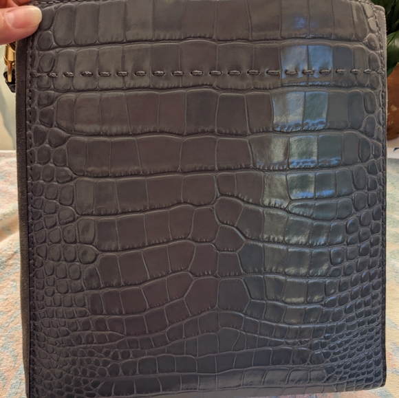 Tory Burch McGraw Embossed Hobo in Bluestone - Picture 2 of 3